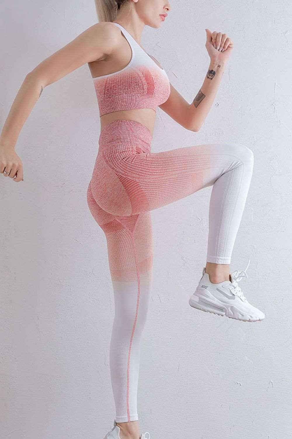 Motivation Spoken Gradient Sports Bra and Leggings Set